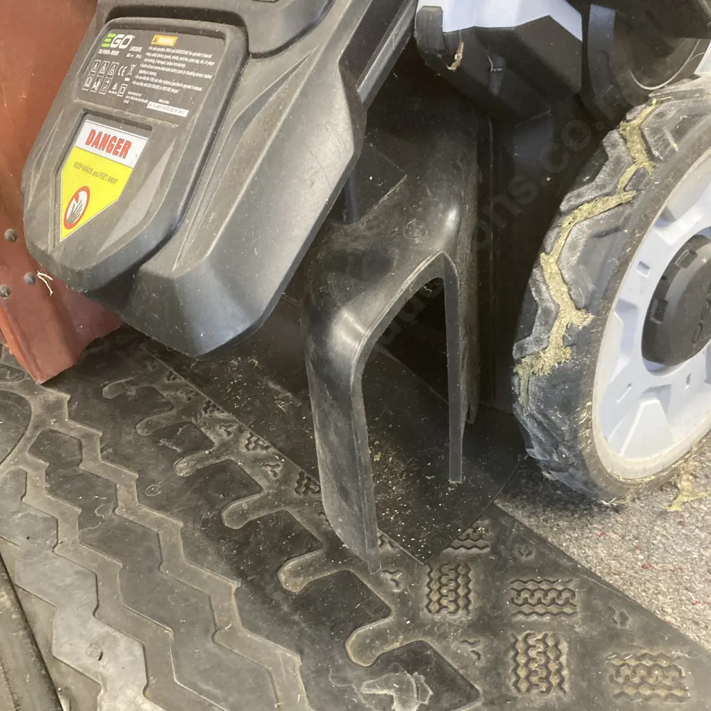 EGO+ 56V Power Mower With Catcher, 49cm, Side Discharge & Mulching Plugs, & Line Trimmer, 33cm, 4.0Ah Battery & Charger Image 1++