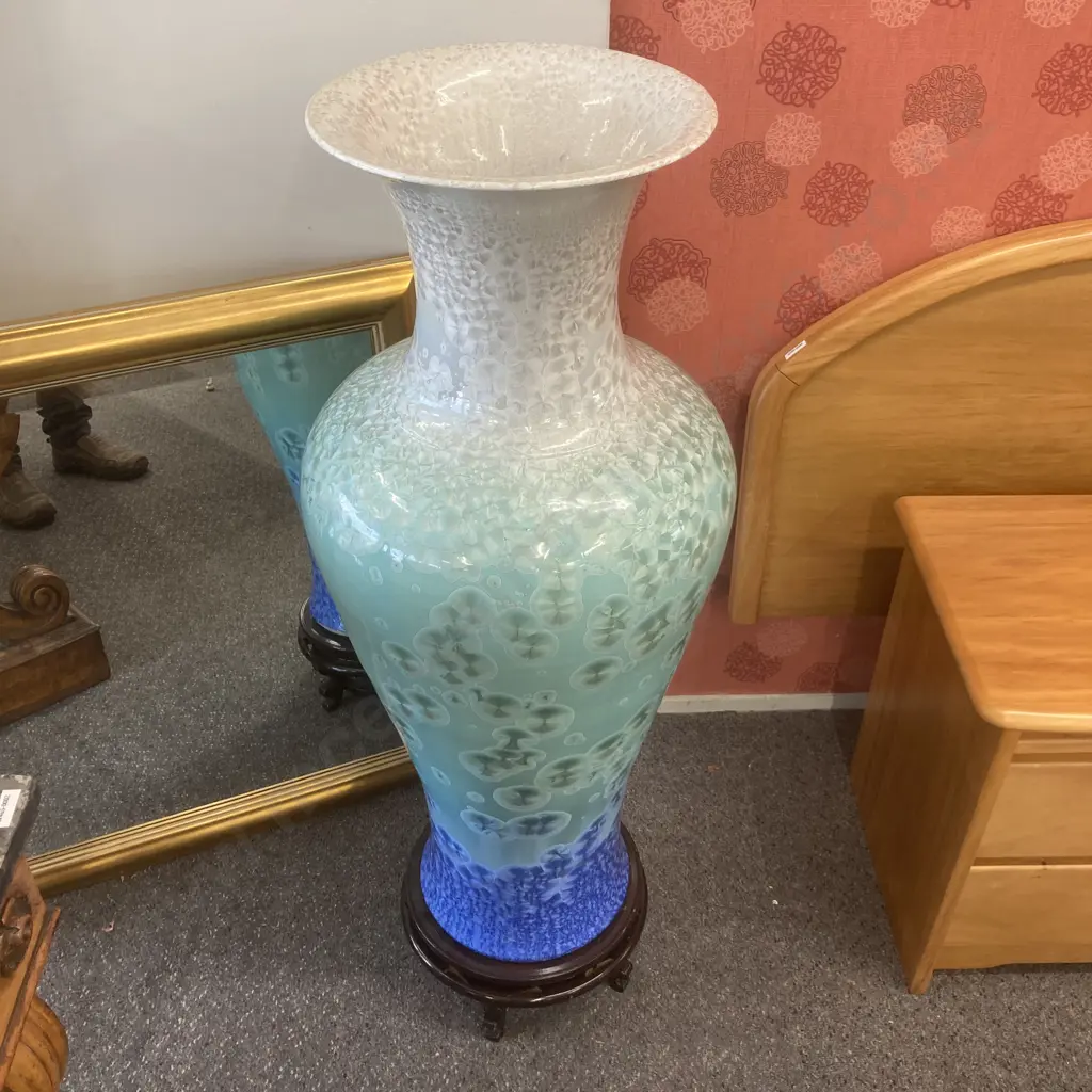 Large Chinese Porcelain Vase With Footed Wooden Stand, H117cm Image 1++
