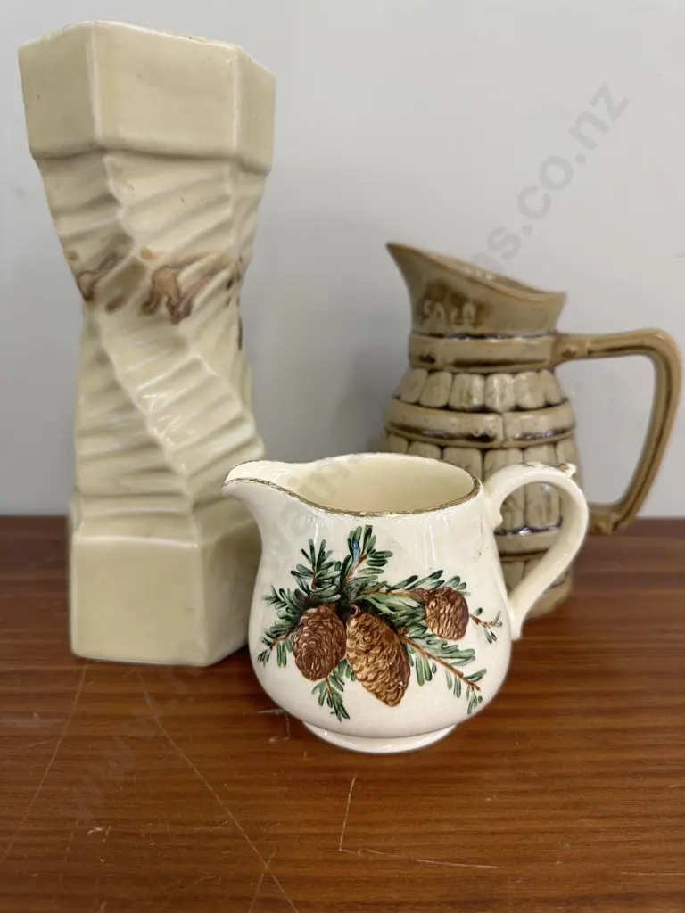Crown Lynn Creamer Pottery Vase & Jug Image 1++