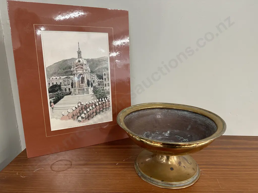 Brass Pedestal Bowl H13cm, Diam24cm, With Artwork "Jubilee Statue Of The Queen Unveiled At Hong Kong" Image 1++