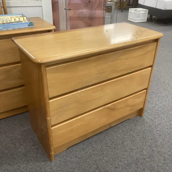 Danske Mobler Solid Rimu 3 Drawer Lowboy, H70 W90 D40cm
