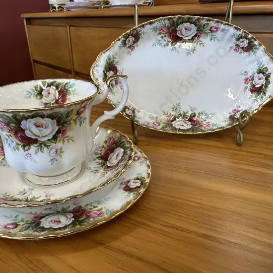 Royal Albert 'Celebration' Trio And Oval Dish