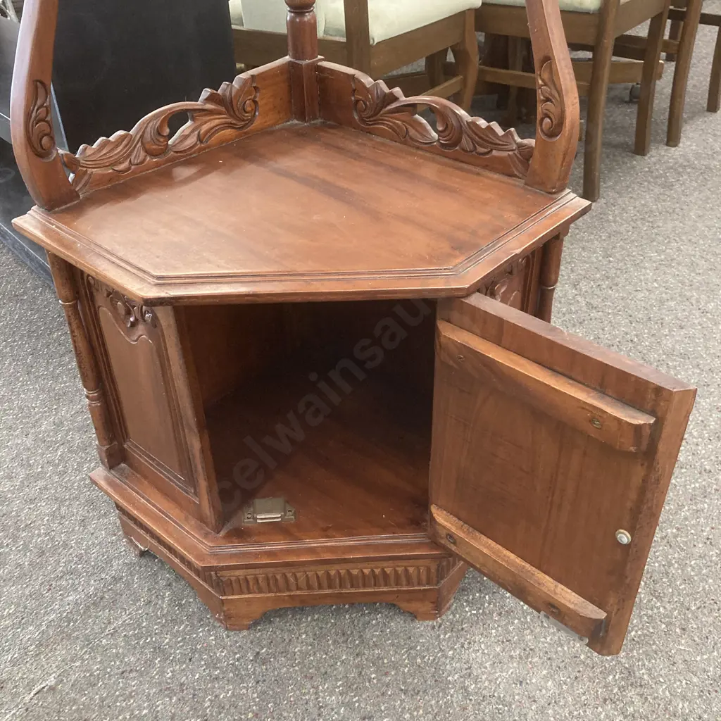 Wotnot, 4 Tier, Single Door, Carved, H163 W55 D43cm Image 1++