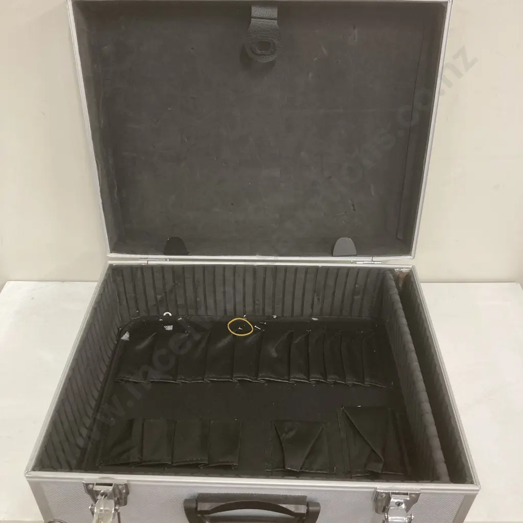 Samson Aluminium Tool Case With Keys, H16.5 W45 D35cm Image 1++