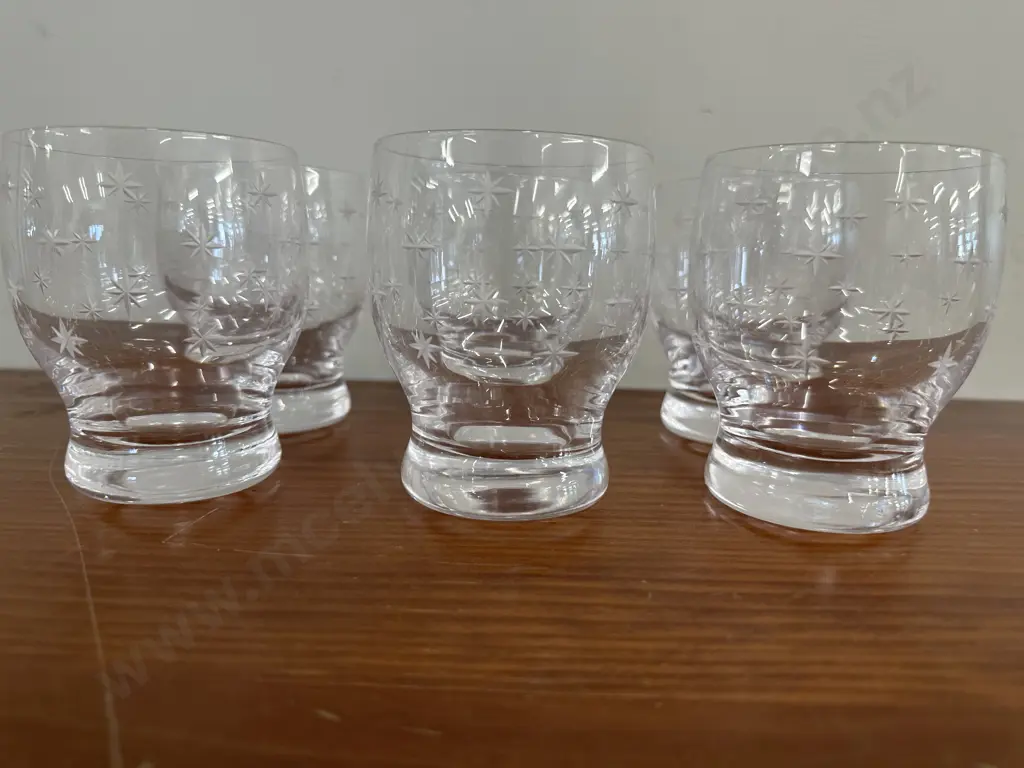 Set Of Six Footed Stuart Crystal Glasses With Star Detail Image 1++