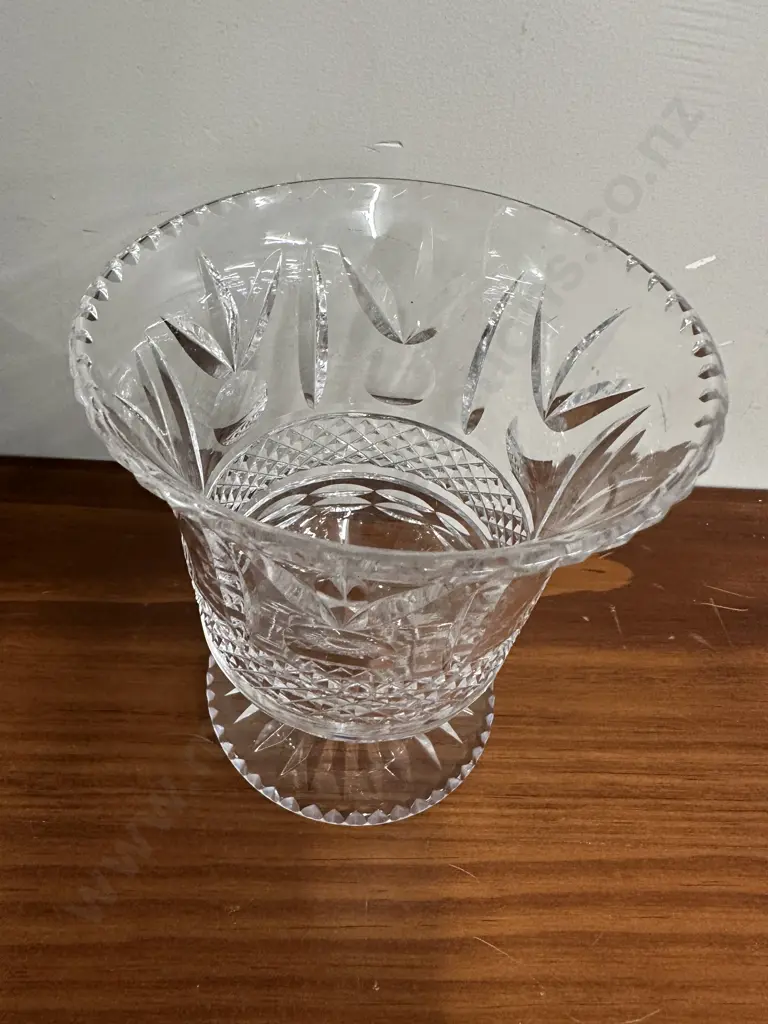 Vintage Footed Crystal Vase H15cm Image 1++