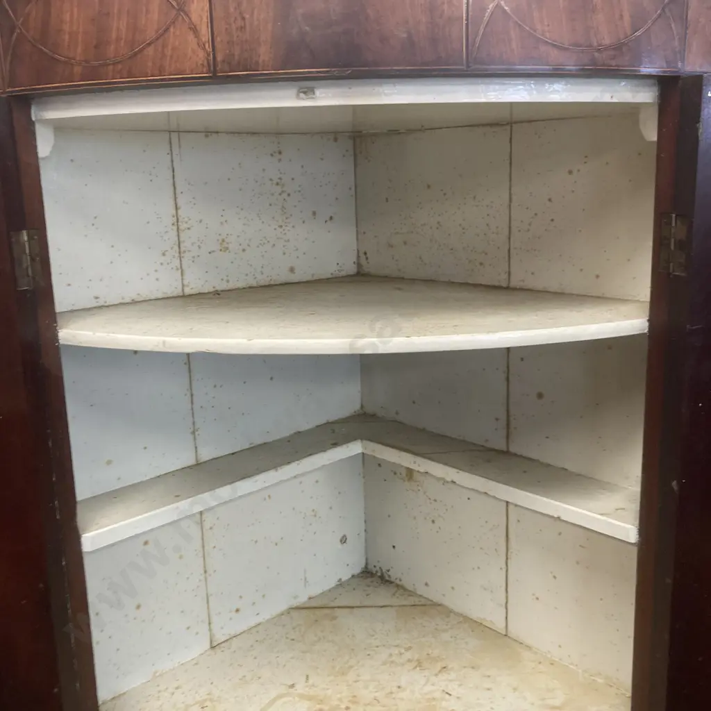 Georgian Mahogany Hanging Corner Cabinet With A Curved Front & Double Doors, With Key (As Found) H112 W73 D51cm Image 1++