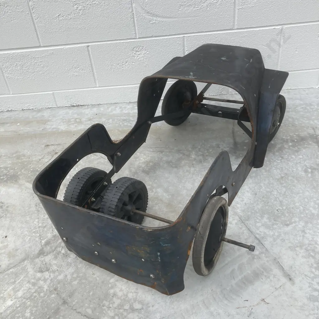 Tin Kids Jeep In Vintage Condition Image 1++