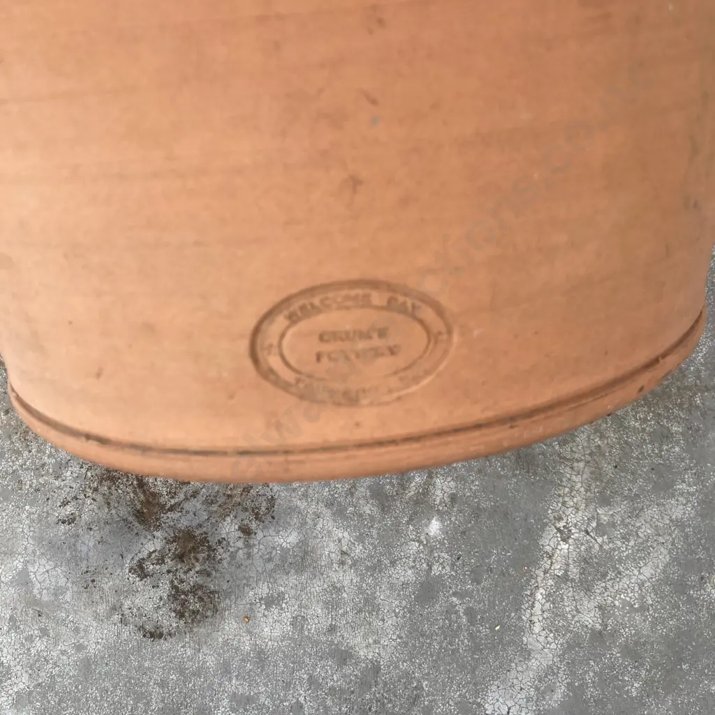 Glum's Pottery Spud Bin, 29 x 29cm Image 1++