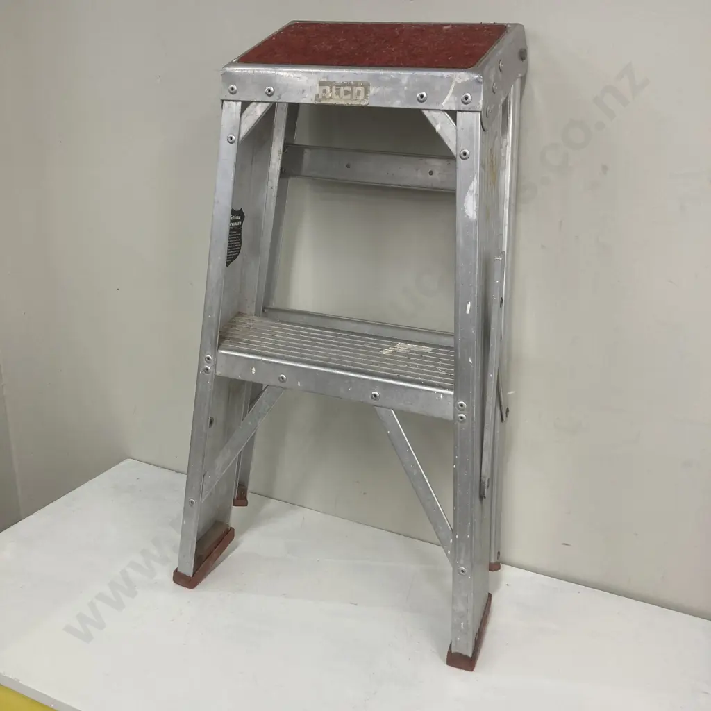Alco Aluminium Step Ladder, 2-Step Image 1++