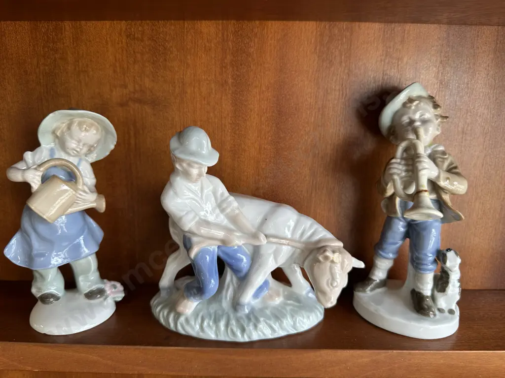 Pair Of German Figurines With Man Working Cow Fiqurine Image 1++