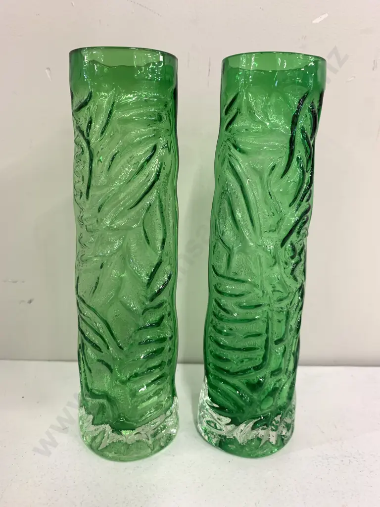 Pair Of Vintage Emerald Green Crinkle Vases H20cm Image 1++