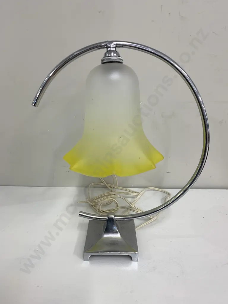 Art Deco Table Lamp (Needs Plug) Image 1++