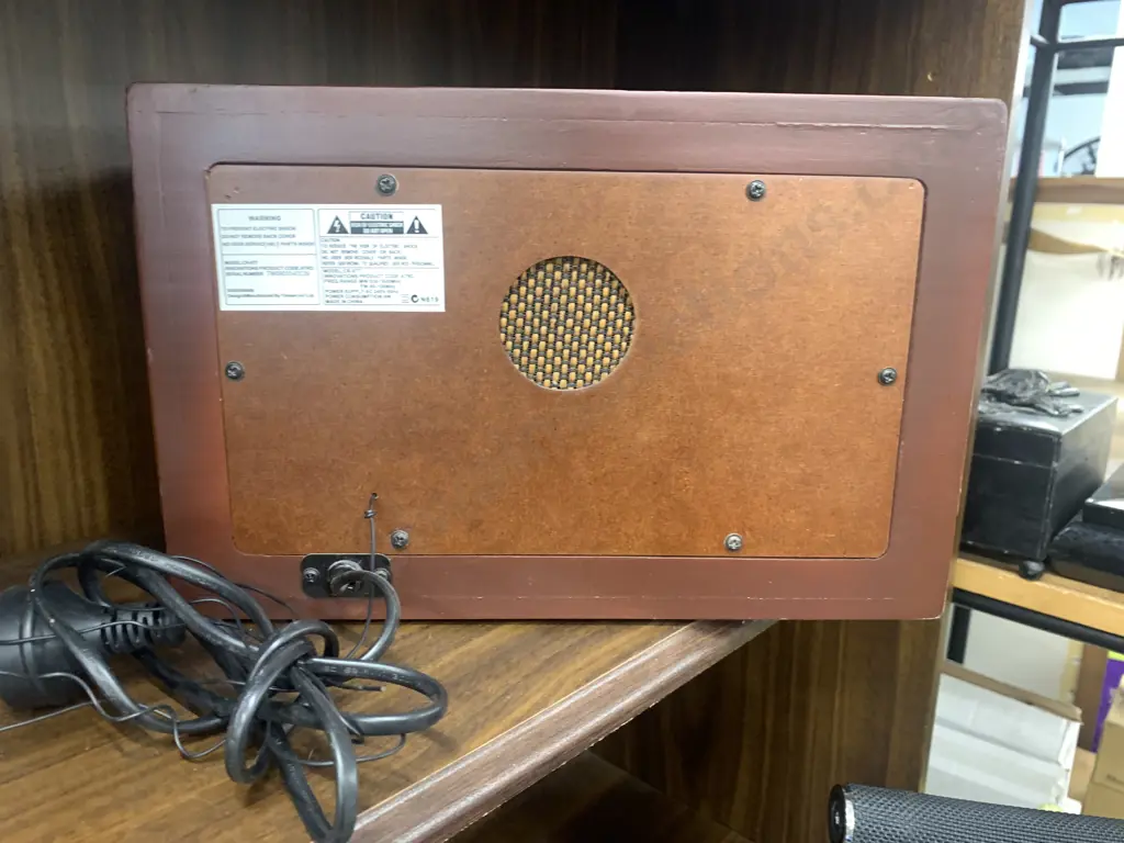 Vintage Radio Am/Fm Model CR.077 Image 1++