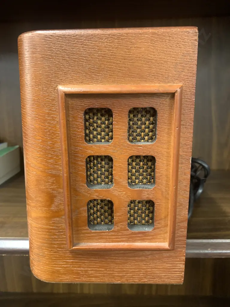 Vintage Radio Am/Fm Model CR.077 Image 1++