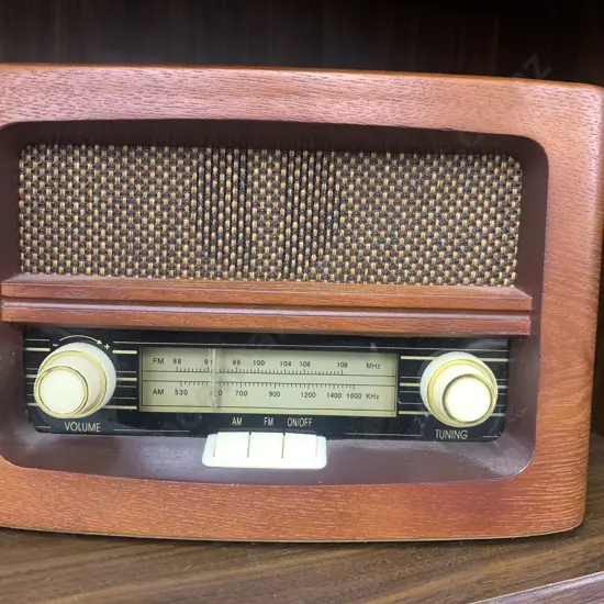 Vintage Radio Am/Fm Model CR.077