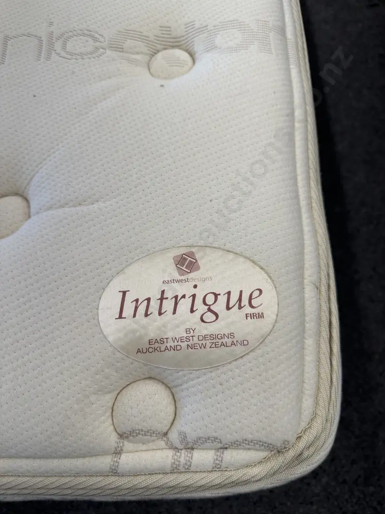 Queen Size Bed Base With Organic Cotton Intrique Firm Mattress & Protector (as found condition) Image 1++