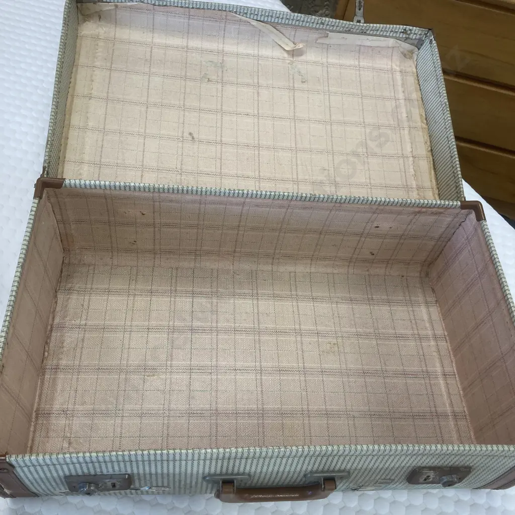 Vintage Cardboard Suitcase, H19 W61 D36cm Image 1++