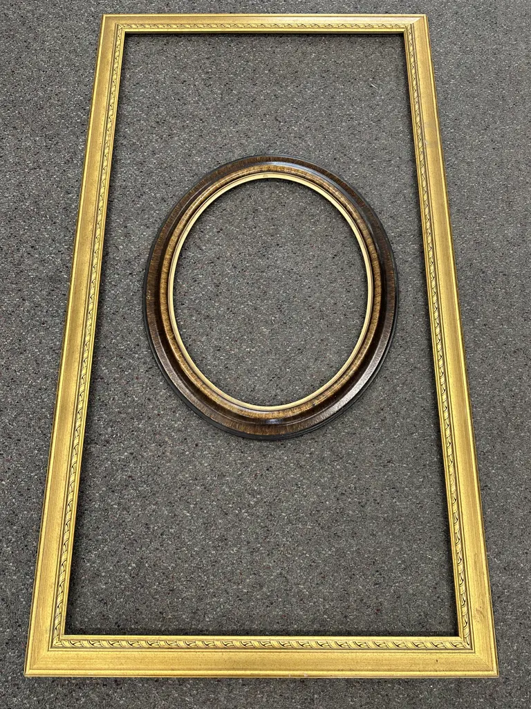 Rectangular Gilt Picture Frame 140cm x 78cm With Wooden Oval Frame Image 1++