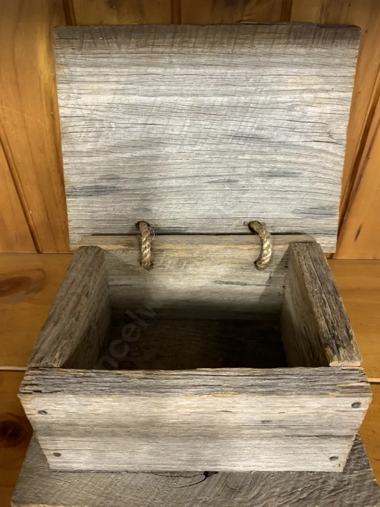 Vintage Wooden Storage Box With Fish Detail Image 1++