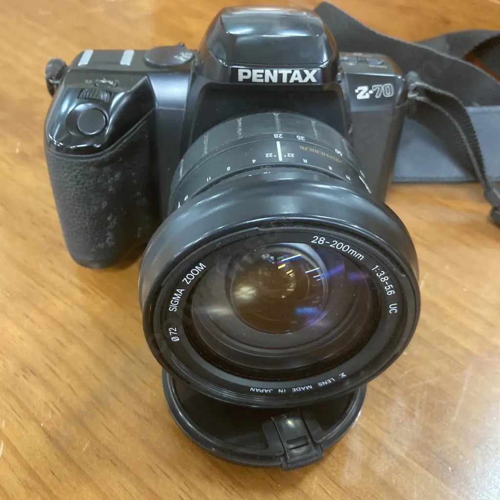 Pentax Z-70 SLR 35mm Film Camera, Sigma 28-200mm 1:3.8-5.6 Zoom Lens, Carry Case, New Battery Image 1++