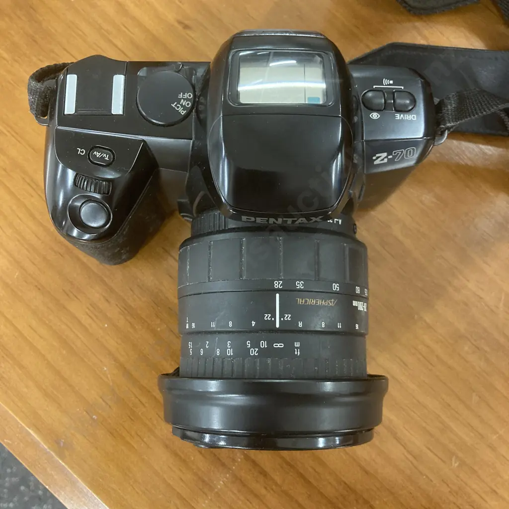 Pentax Z-70 SLR 35mm Film Camera, Sigma 28-200mm 1:3.8-5.6 Zoom Lens, Carry Case, New Battery Image 1++
