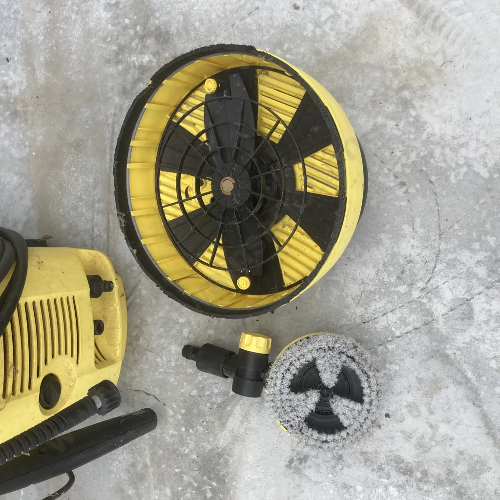 Karcher KB 4.99 Pressure Washer With Extra Cleaning Attachments Image 1++