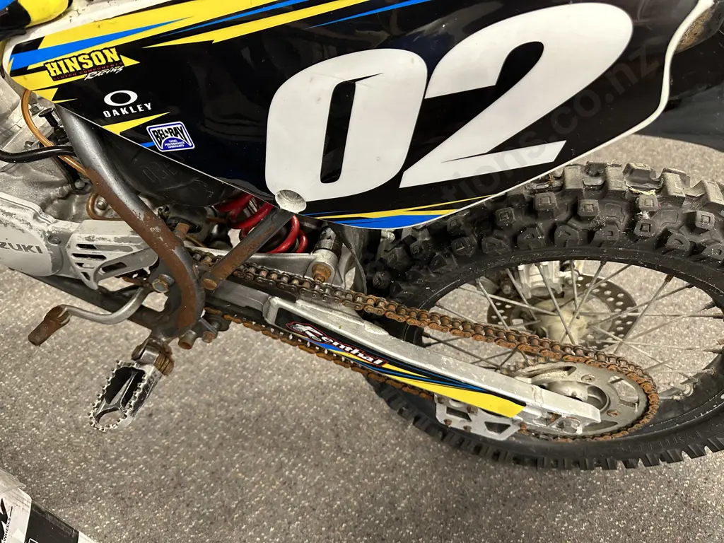 Yellow Suzuki Dirt Bike LM1RD17C191100203 Image 1++