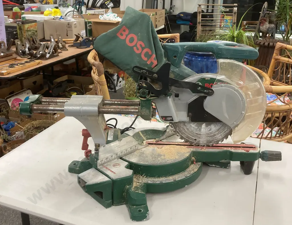 Bosch Sliding Compound Mitre Saw, PCM 1800 SD, 1800W, 25.4mm Image 1++