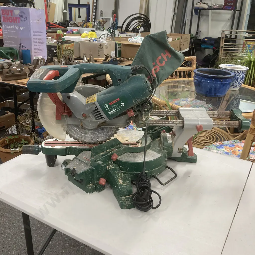 Bosch Sliding Compound Mitre Saw, PCM 1800 SD, 1800W, 25.4mm Image 1++
