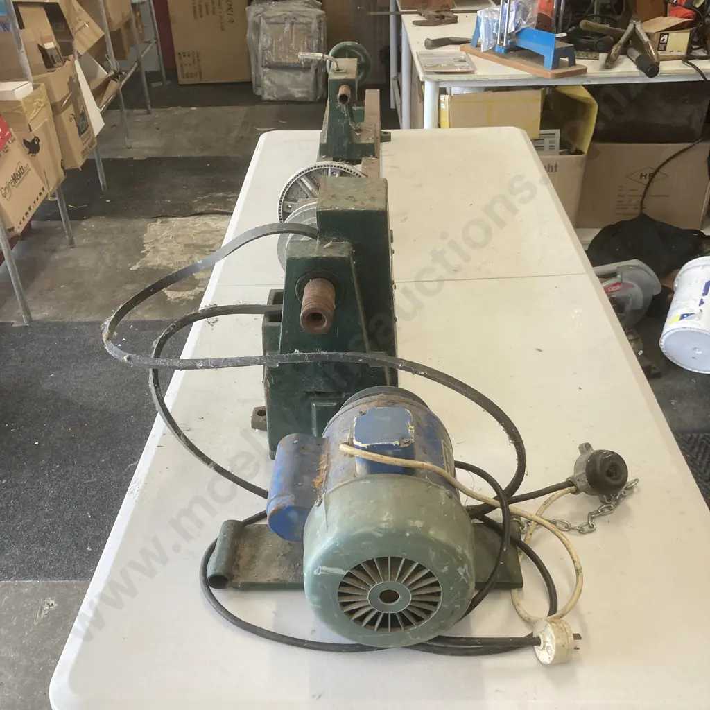 Niven 1000 Wood Lathe Image 1++