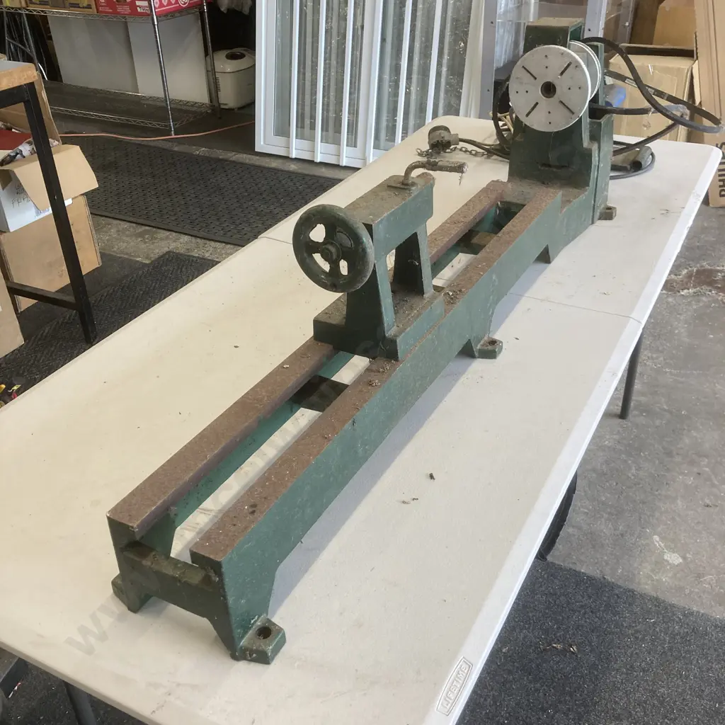 Niven 1000 Wood Lathe Image 1++