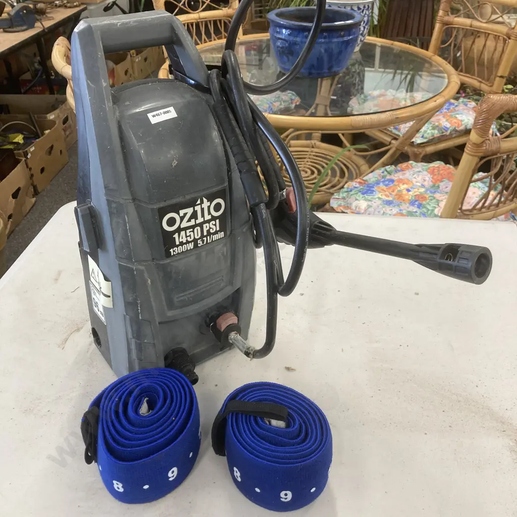 Ozito Waterblaster, 450Psi, & Pair of Blue BFR Bands Image 1++