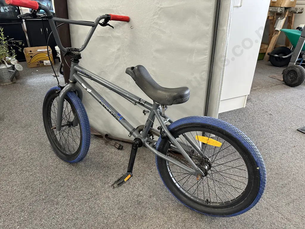 Cyclops Strafe BMX Bike Image 1++