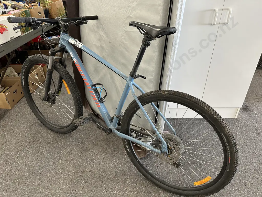 Specialized Rockhopper Mountain Bike Image 1++