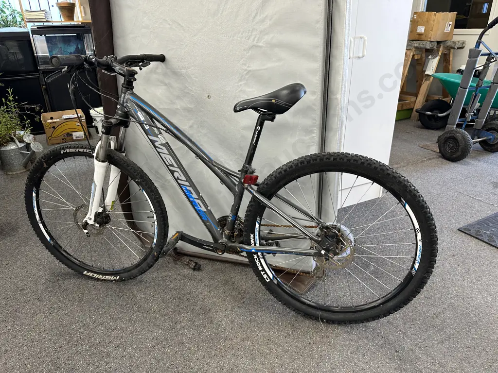 Grey Merida Juliet Bike Image 1++