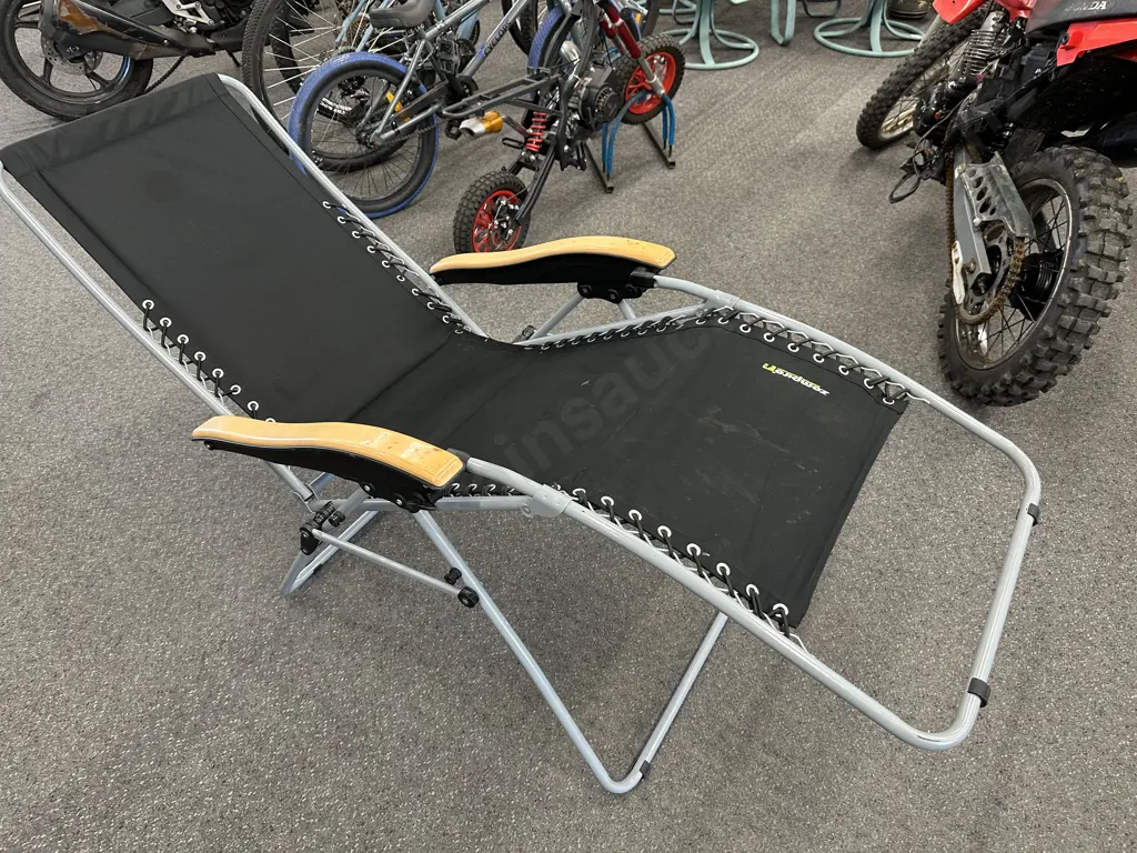 Zempire Folding Camp Chair Image 1++