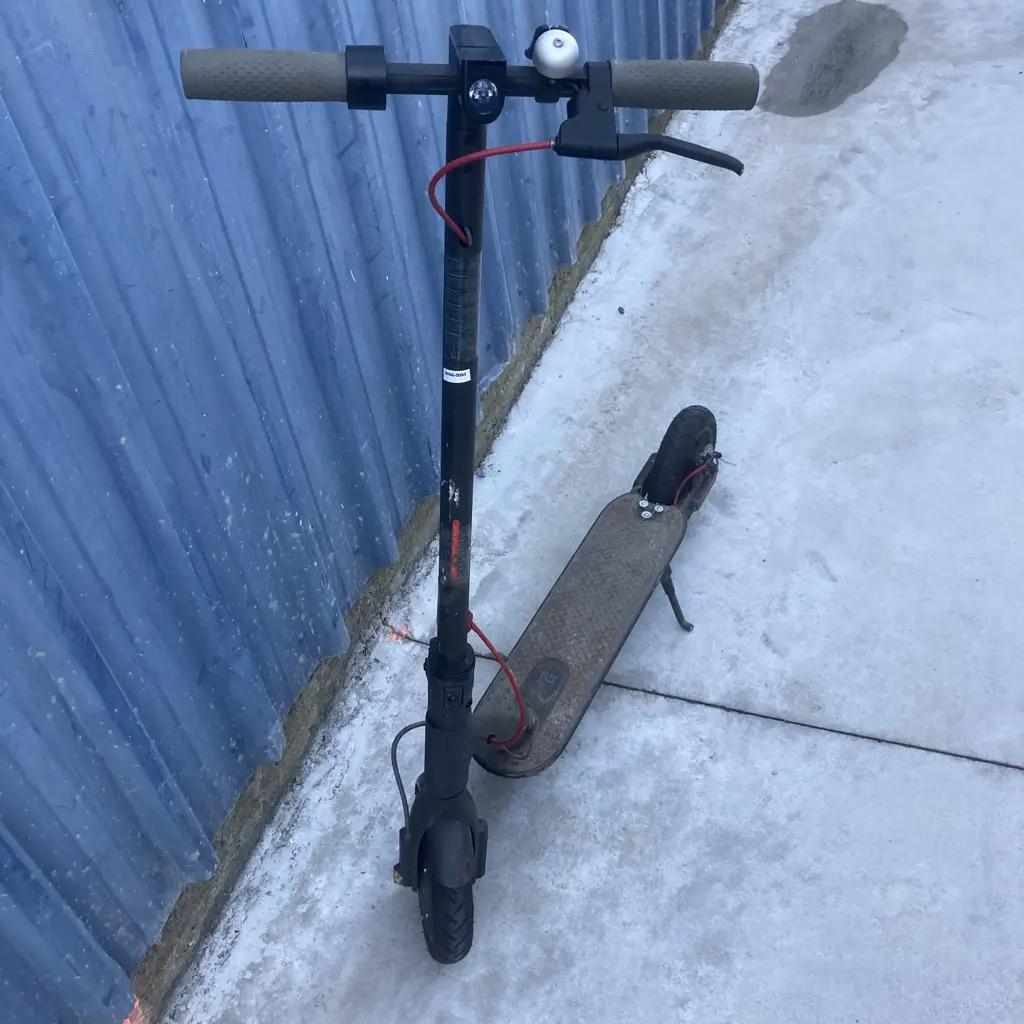 Xiaomi Mi M365 Electric Scooter Image 1++