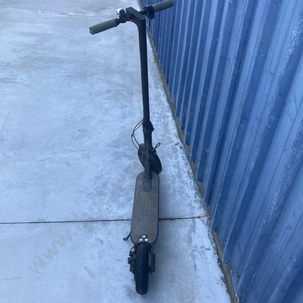 Xiaomi Mi M365 Electric Scooter Image 1++