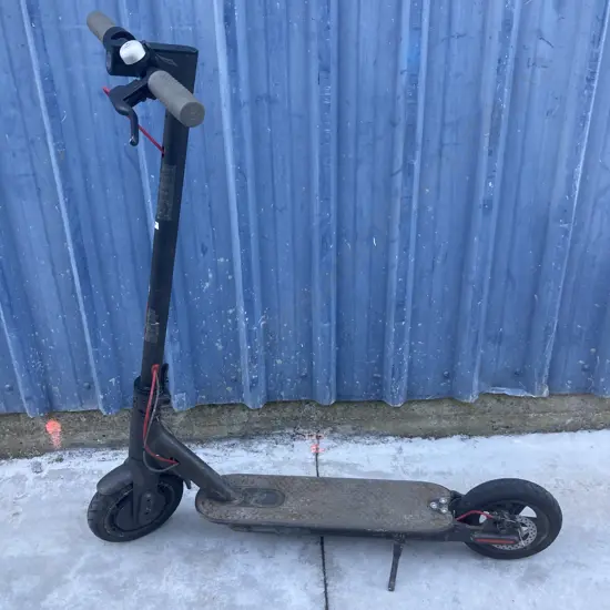 Xiaomi Mi M365 Electric Scooter