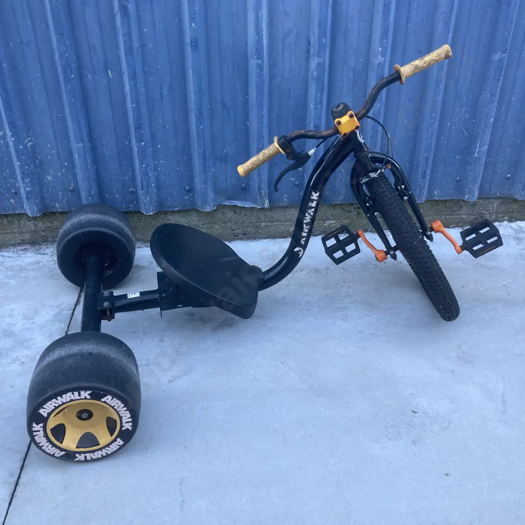 Airwalk Big Wheel Slider Drift Trike Image 1++