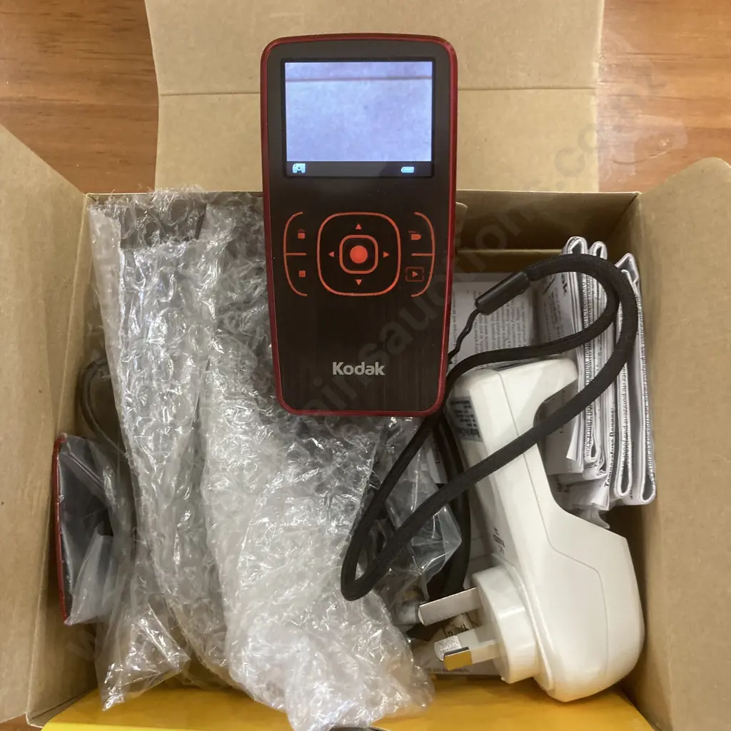 Kodak Zx1 HD Pocket Video Camera, Red Image 1++