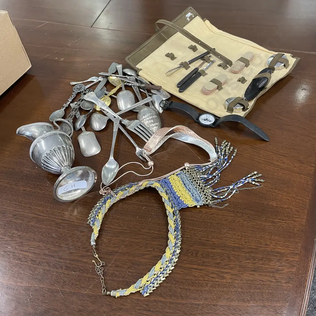 Box lot of assorted: Jewellery, Manicure set, silverware, Daniel Washington Watch etc Image 1++