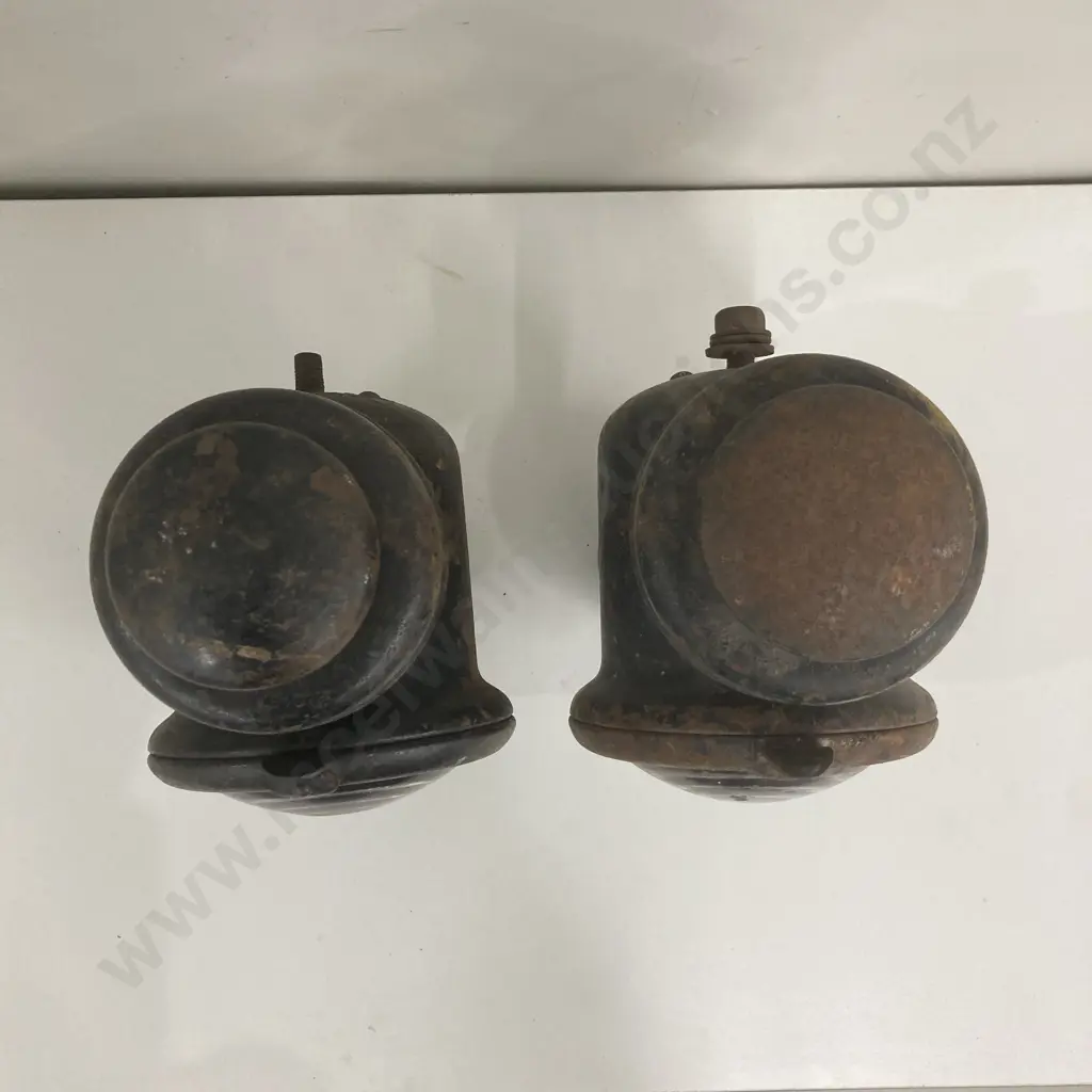 Pair of Ford Model T Lights, 23 x 12cm Image 1++