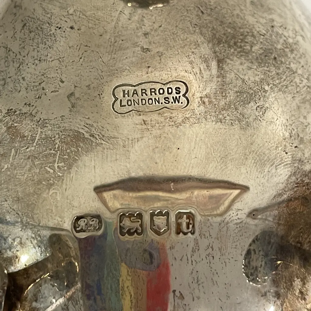 Sterling Silver Harrods 3 footed jug. Hallmarked as shown Image 1++