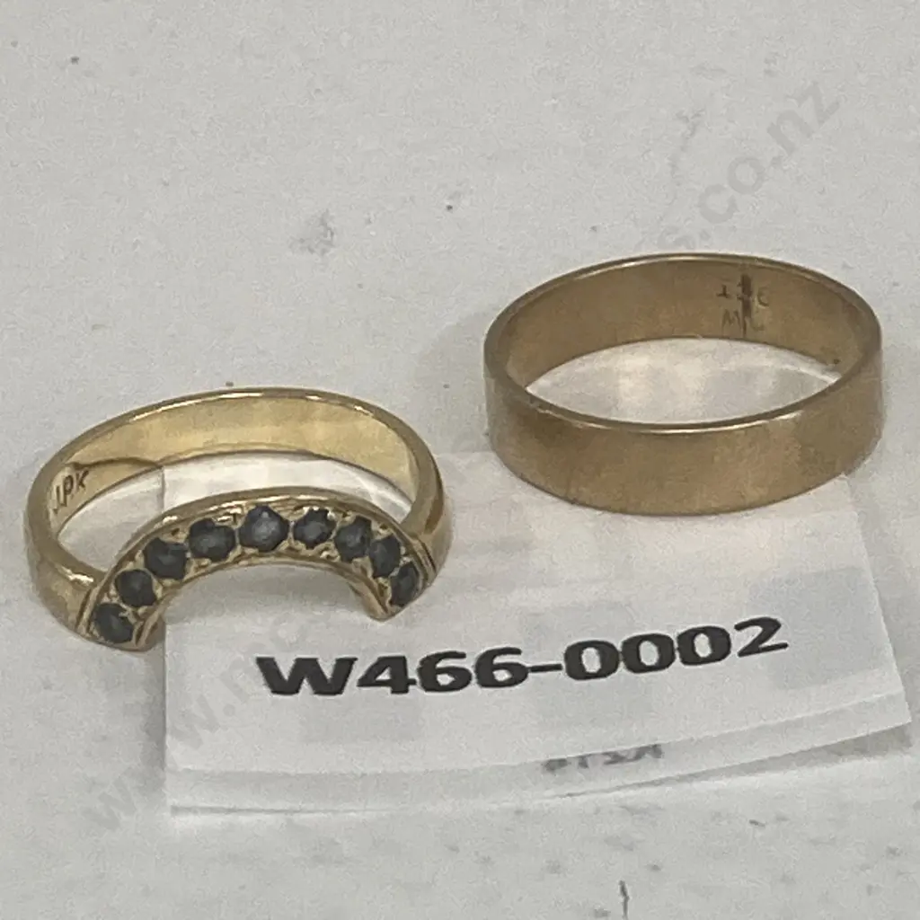 Gold Ring With 9 Sapphires In a Semi Circular Shape, Stamped 18ct, Gold Wedding Band, Stamped 9ct Image 1++