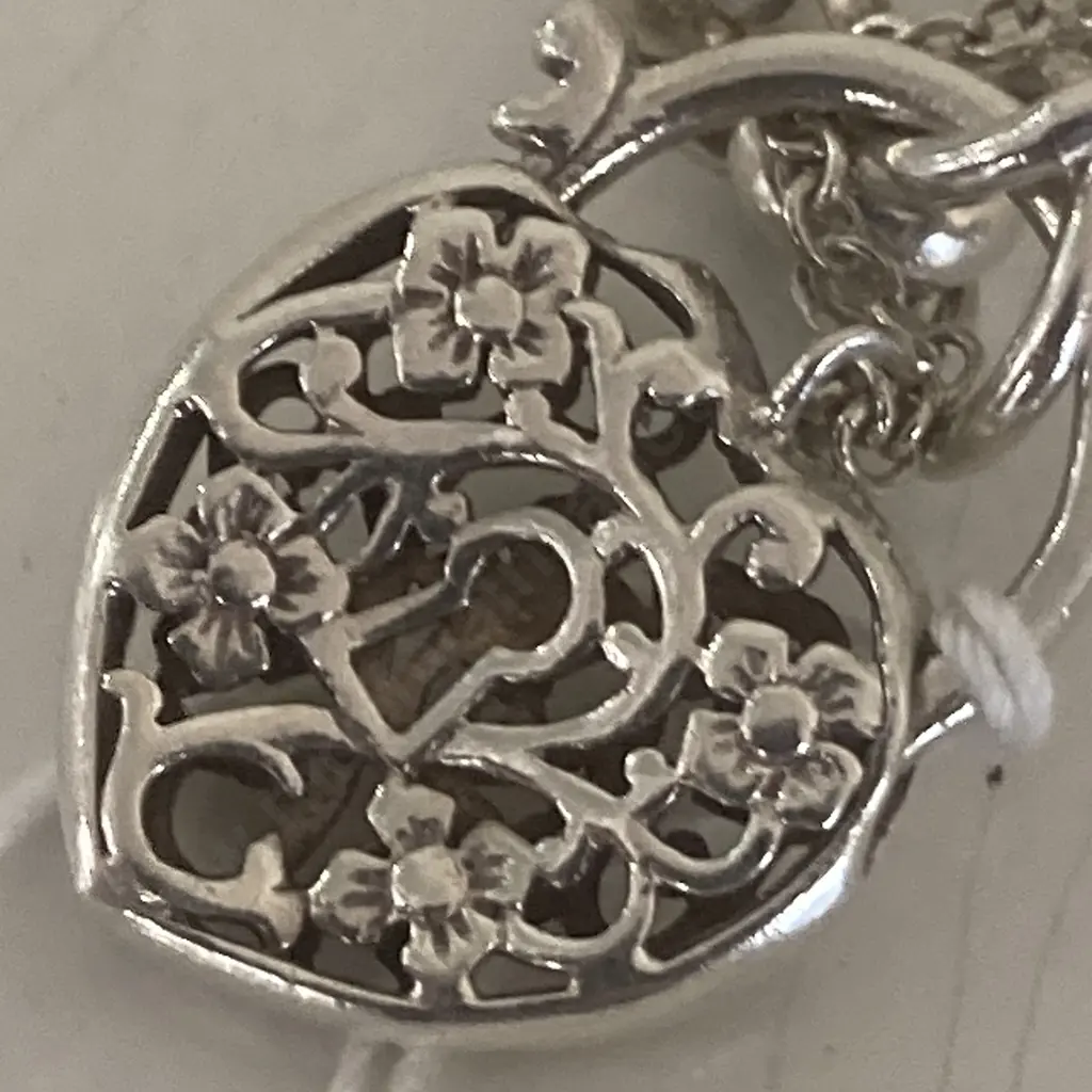 Round Belcher Bracelet With A Heart Clasp Stamped 925 (As Found Condition) Image 1++