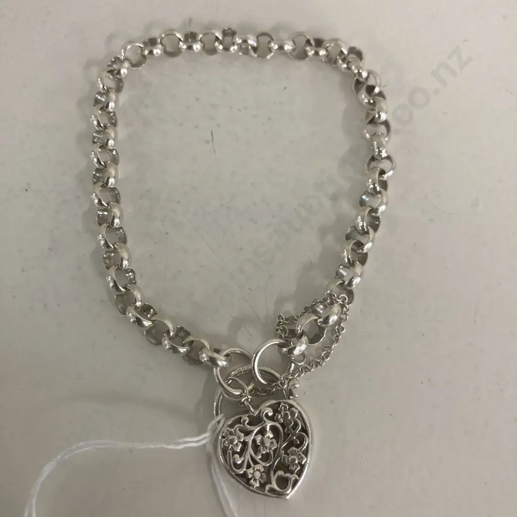 Round Belcher Bracelet With A Heart Clasp Stamped 925 (As Found Condition) Image 1++