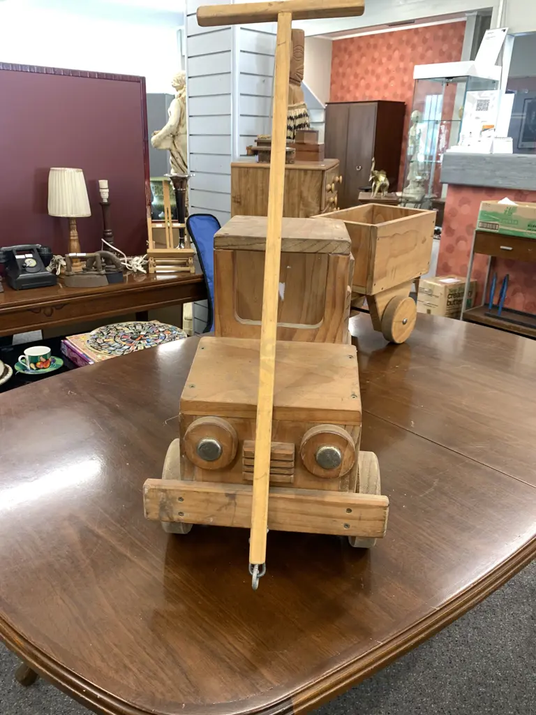 Large Vintage Kids Pull Along Wooden Tip Truck, 42 x 75.5cm, With Trailer, 35 x 47cm Image 1++