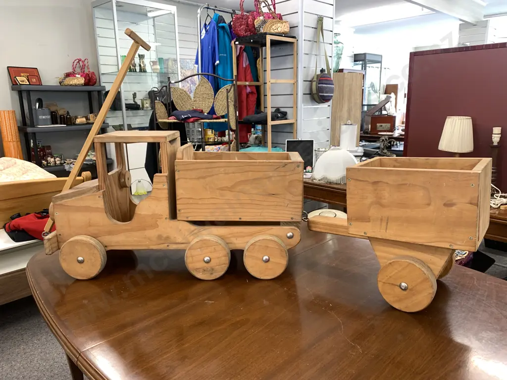 Large Vintage Kids Pull Along Wooden Tip Truck, 42 x 75.5cm, With Trailer, 35 x 47cm Image 1++